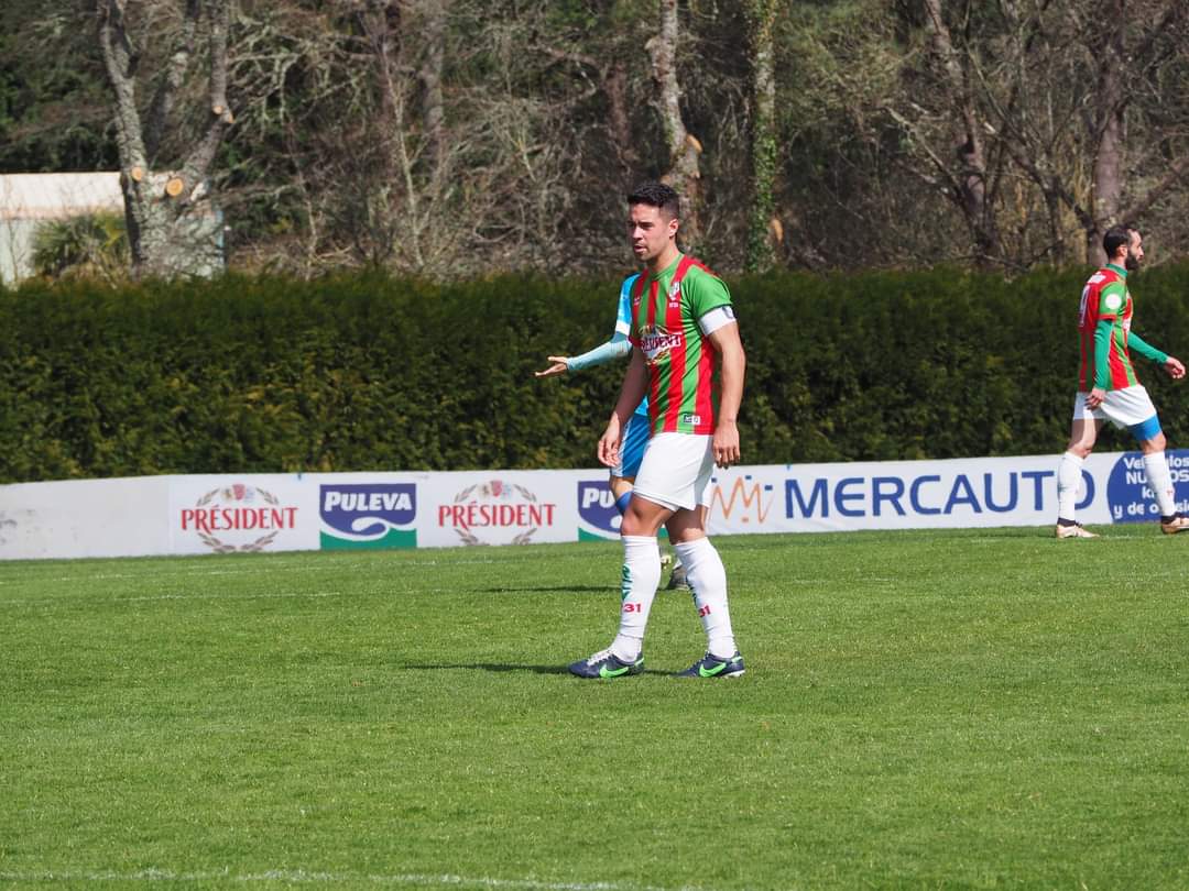 racingvillalbes's tweet image. Só un xogador estivo presente nas tres promocións de ascenso que disputou o club ó longo da súa historia, e non podiamos deixar de falar con el. Entrevista completa a Make na nosa web.

rcvillalbes.es/make-nos-momen…