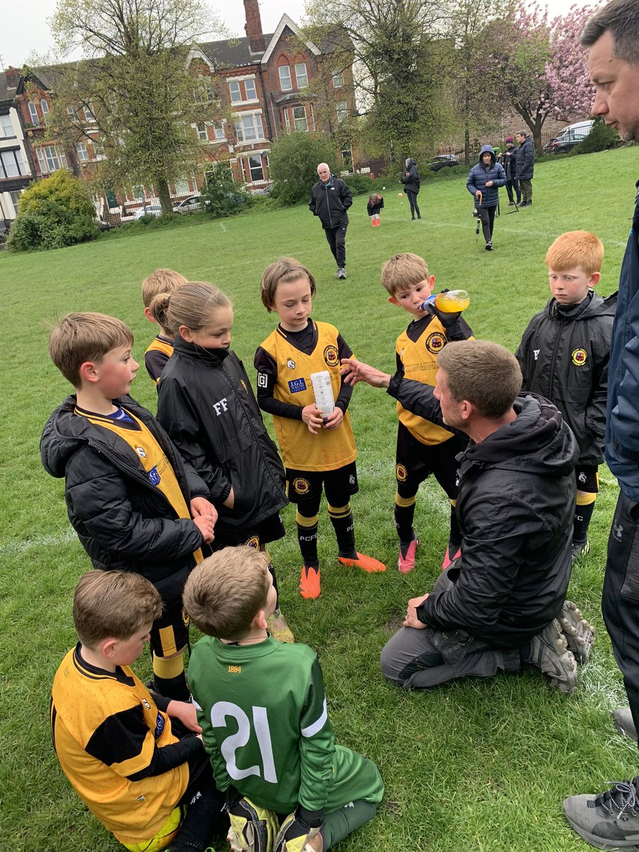 Match day vs South Liverpool <a href="/EdgehillJFL/">Edge Hill JFL</a> Great little win again for the boys tonight. Out classed them all over the pitch. Some brilliant bits of play which isn’t easy to do on bad pitch conditions! Still top of the league and 3 games to play! Keep it up boys 👏🏼👏🏼