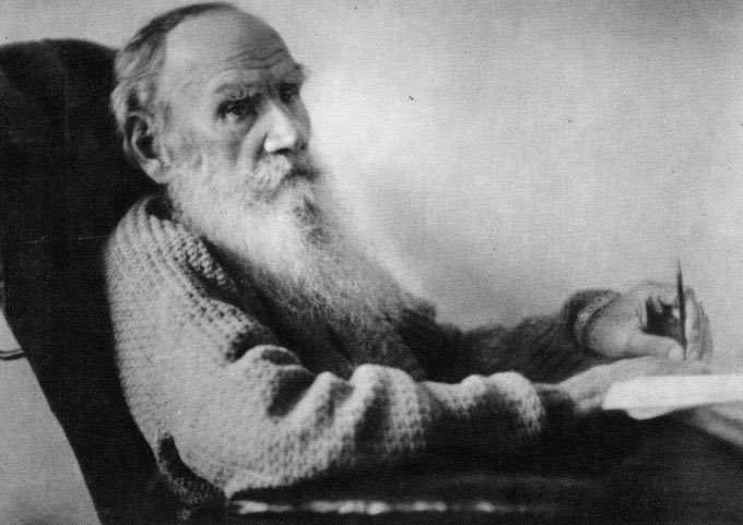 Mutlu olmak istiyorsanız, olun.”

| Lev Tolstoy