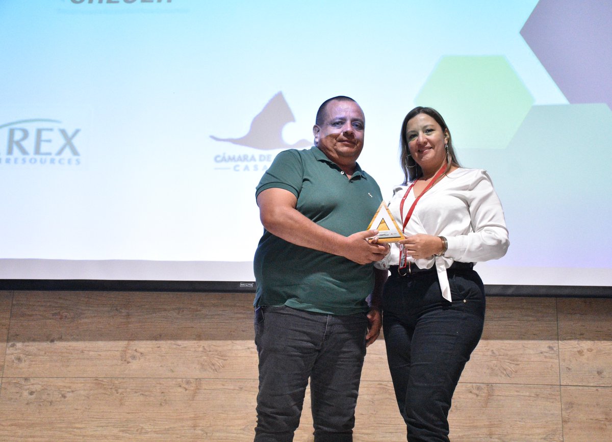 CCCASANARE's tweet photo. Clausura al programa Unidos para Crecer 2022 que desarrolló PAREX Resources, 56 empresarios de 6 municipios; 30 emprendimientos de gran crecimiento para la región y 26 empresas que se fortalecieron con las diferentes capacitaciones y talleres. https://t.co/dZUJBmFz8Q