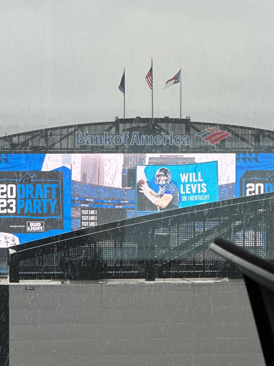 OutlastVE's tweet image. The panthers are taking Will Levis! Called it here at your favorite brand, Outlast Outerwear. #NFLDraft #panthers #carolina #WillLevis #firstpick