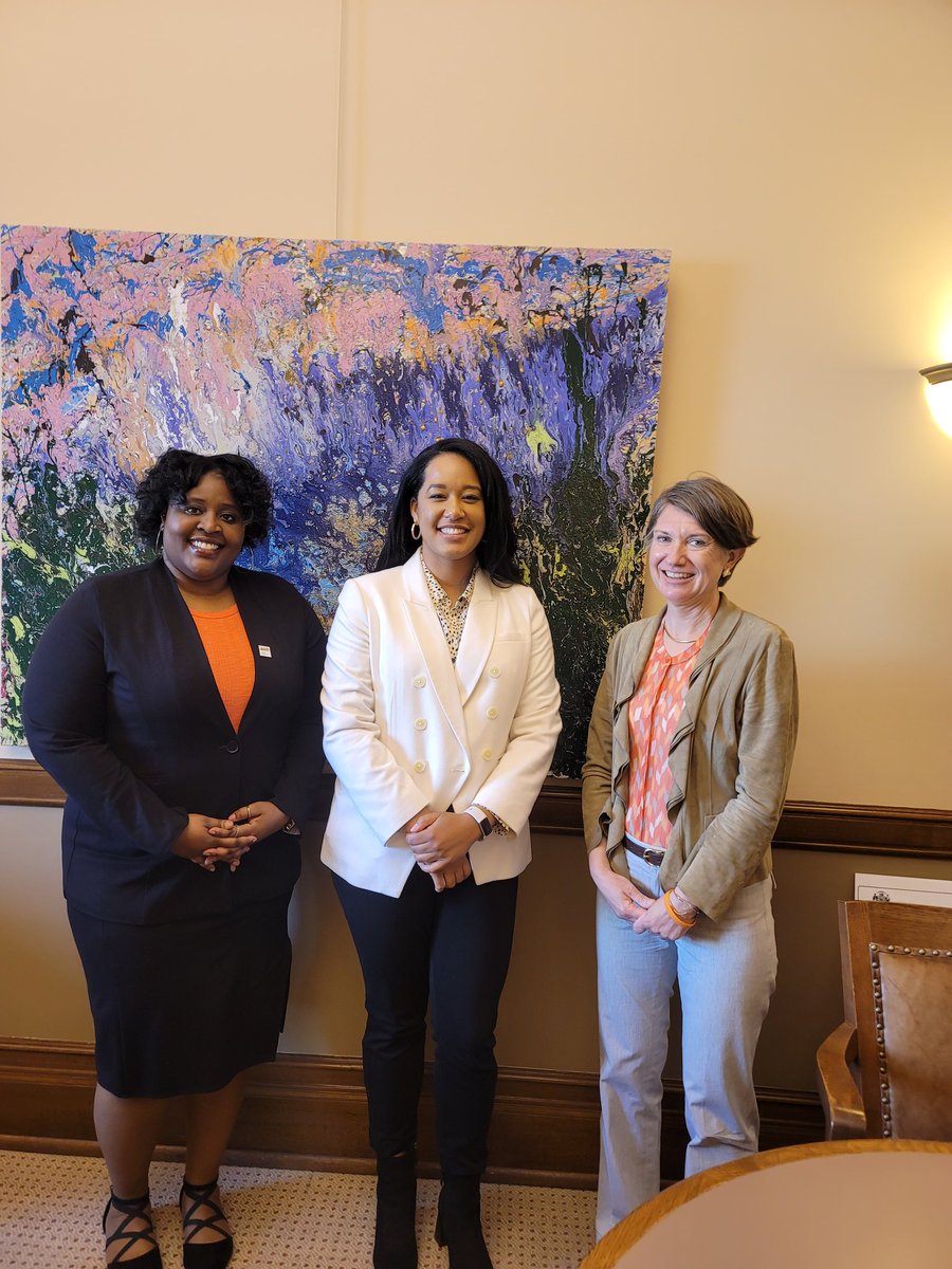 Thank you @RepDrake for taking the time to meet with Dr. Sarah and I today. It was amazing speaking with you today! Thank you for cosponsored AB 103/ SB 100 to ban copay accumulator programs.