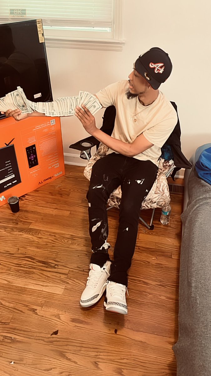 MotionGod_VATOx's tweet photo. Post These Racks Just  to 
M O T I V A T E MY 🥷🏼s Ain’t Trying To 
F L E X 💪🏽 Serious.Ova.Bandz 🖖🏽#LLDRAMA🖤🕊️ https://t.co/pc0dDcJK8S