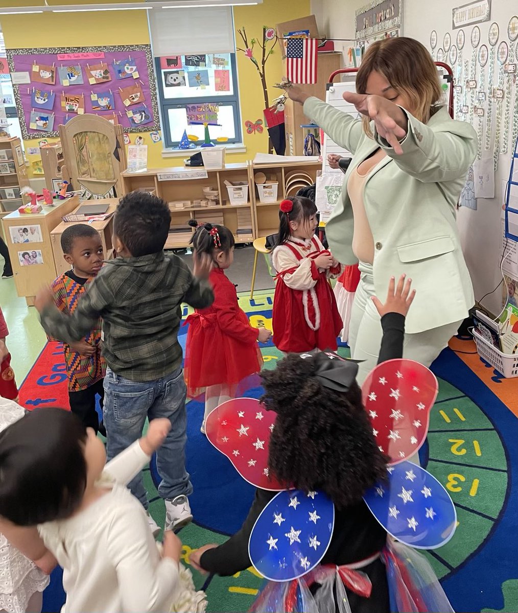 D31BeeHiveSI's tweet photo. #Tompkins #3K3 #FashionShow #Runway #Culture #Family @DrJoyAbrams @AP_JelaniMiller @DrMarionWilson @CSD31SI @NYCSchools https://t.co/NqFHbLCMsy