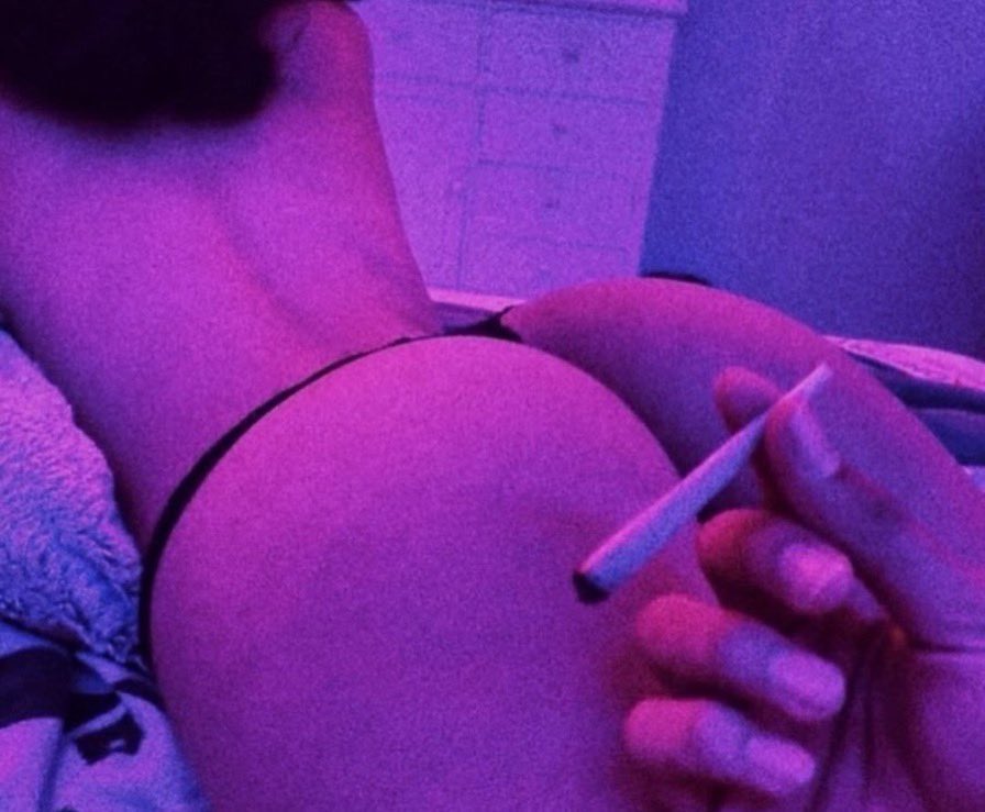 nudeshornydevil's tweet photo. https://t.co/SIiYMdIWbM