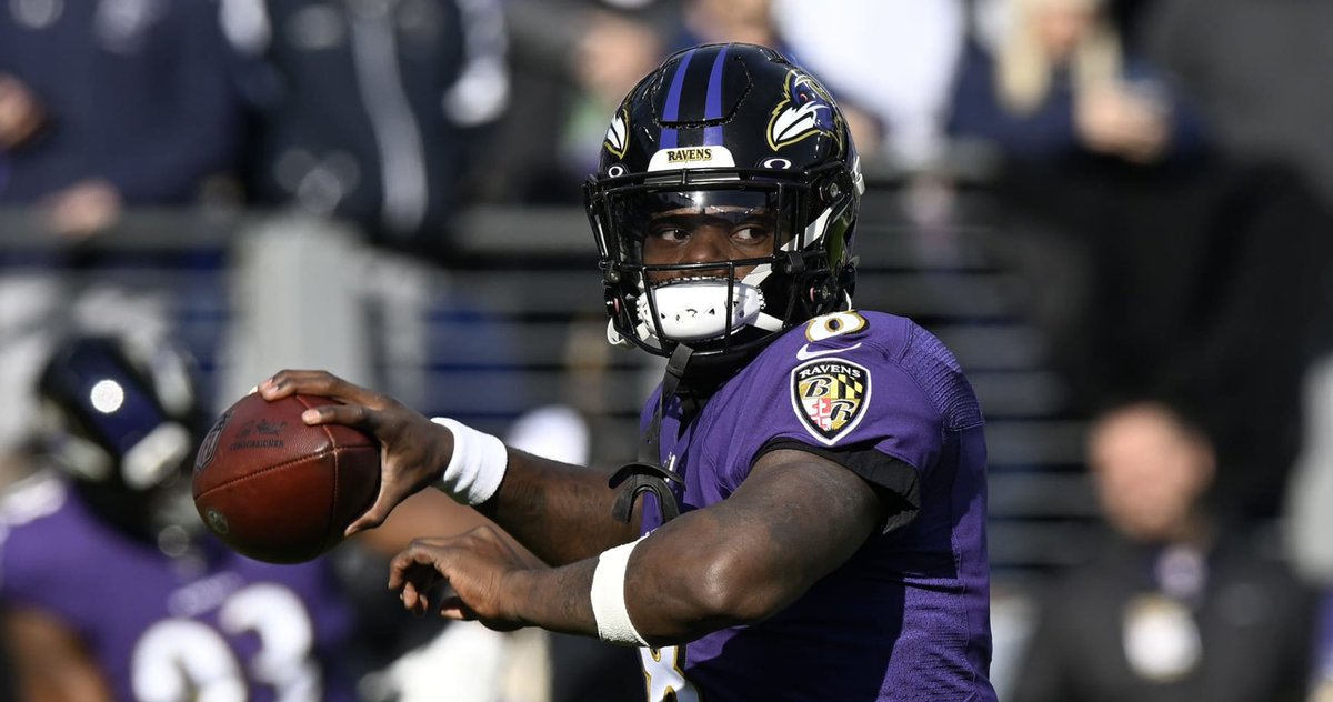 𝗕𝗥𝗘𝗔𝗞𝗜𝗡𝗚: The #Ravens are signing QB Lamar Jackson to a five-year extension, per <a href="/RapSheet/">Ian Rapoport</a>