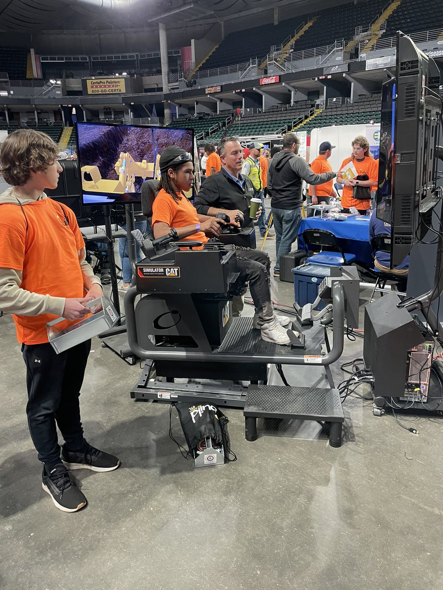 PearceHall's tweet photo. If you weren’t at @BMF_STL today you were missing out. We had our hard hats and safety glasses on as we were Building Our Future. Our students got to do some cool hands on projects and left with some terrific possibilities and opportunities. #bmfstl https://t.co/CLRKuHhJNa