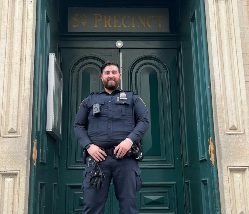 NYPD5Pct's tweet photo. GREAT JOB TO P.O OCONNOR BY ADMINISTERING CPR AND NARCAN WHICH SUCCESSFULLY SAVED A LIFE! https://t.co/H0fmUuSiU3