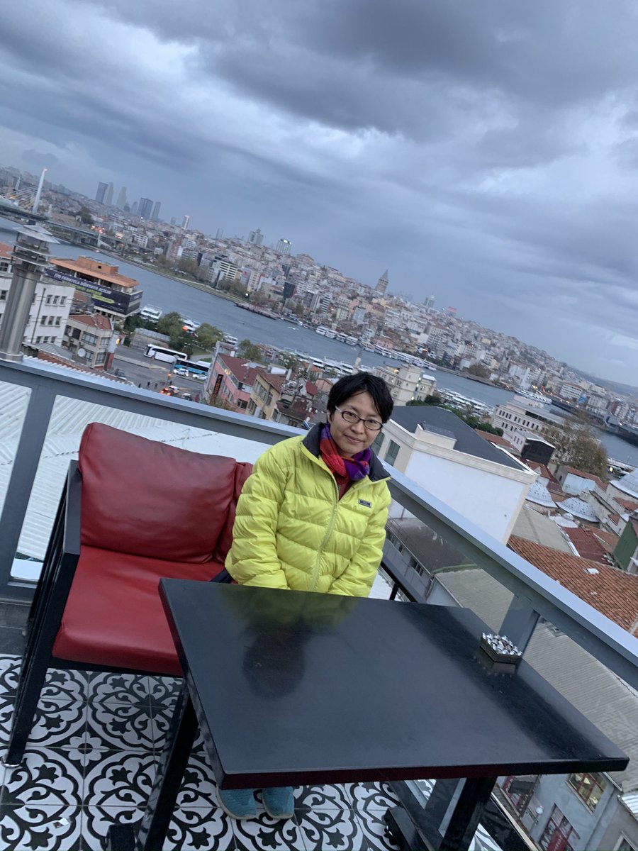 RyokoSagayama's tweet photo. @ChikaMeigetsu シェア会、読む機会ありましたら
ぜひ〜

久しぶりにトルコのこと思い出し🇹🇷
朝食に西と東の交差点の認識が

遠くへ行こうとしてたけど
この辺りが
#ひとり世界不思議発見
の出発点なのかも⁉️

旅はいいけどね〜
どこへ行くのか

イスタンブール、いいな🤣
#2019Dec https://t.co/7AWxs4tJJk