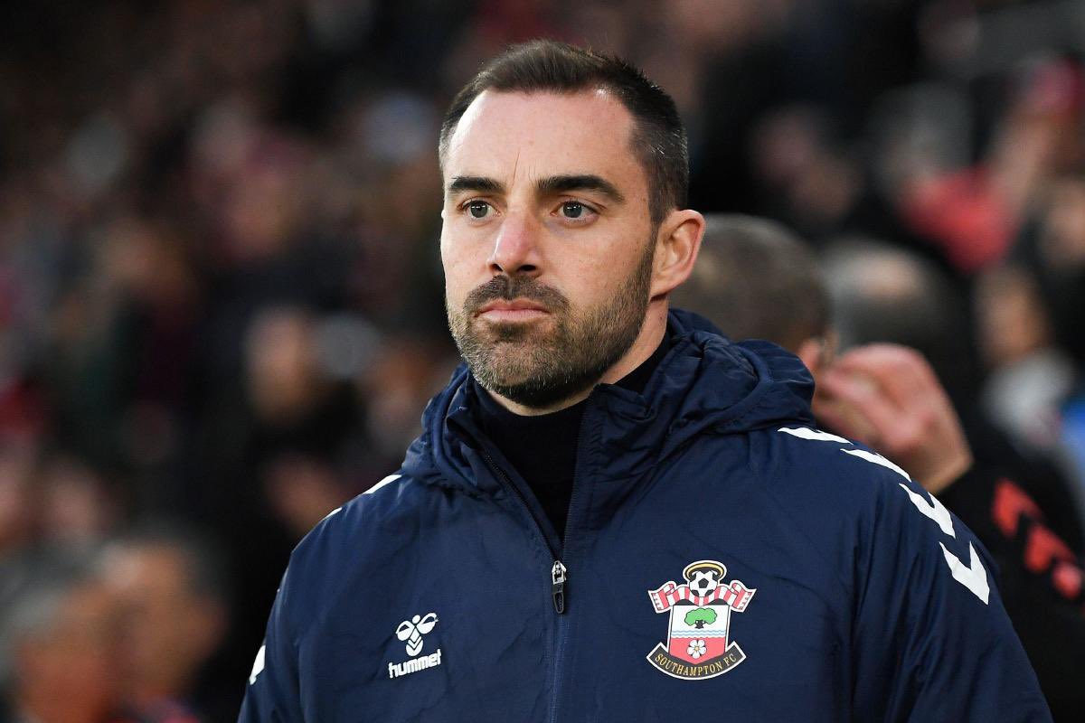 TheSaintCentre's tweet photo. Would you sack Ruben Selles? 👀

#saintsfc https://t.co/jP41zhnWZ3