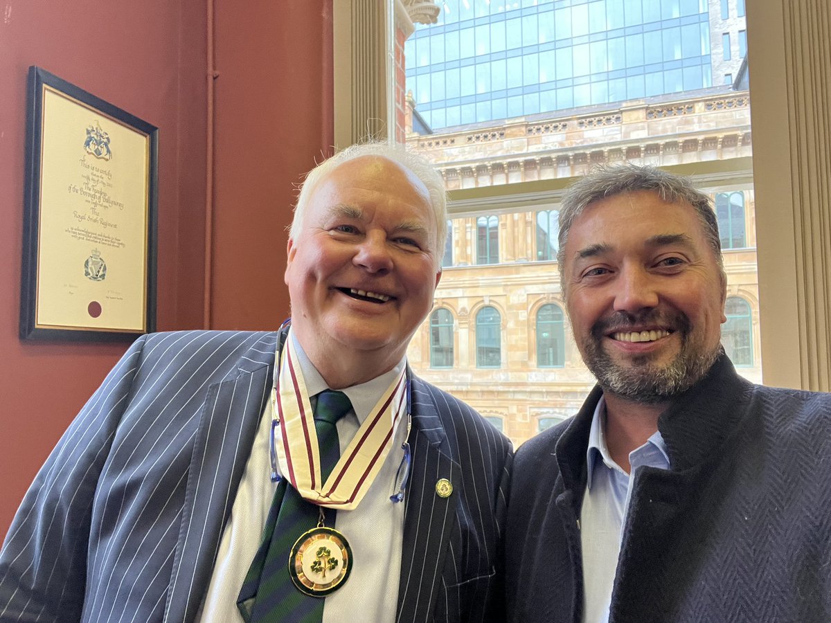Amazing catch up with Nick Price, pioneer of Belfast’s urban regeneration. In 1989 his eponymous restaurant opened in derelict warehouse area. Nick’s Warehouse became a foodie trailblazer &amp; the area became Cathedral Quarter. Nick deserves the medal <a href="/BLieutenancy/">BelfastLieutenancy</a> <a href="/6accidentalchef/">Nick Price</a>