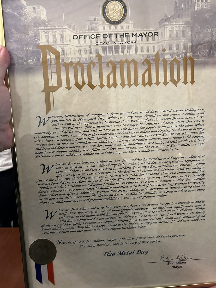 ChabadLubavitch's tweet photo. Holocaust Survivor Elza Metal turns 100. Thank you @NYCMayor 

Elza represents the unwavering perseverance, resilience, and strength of the Jewish community. https://t.co/oYXUl9GPUf