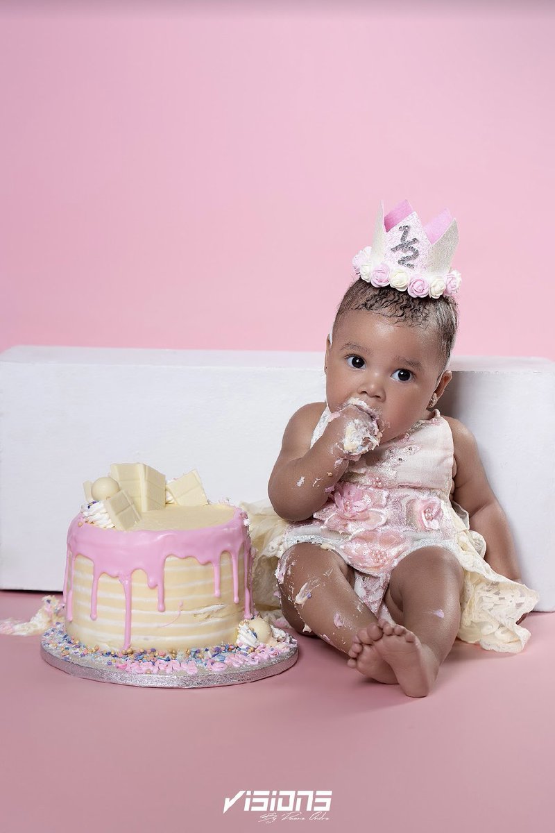 Happy 6 months to my baby girl 💜🥳🫶🏽