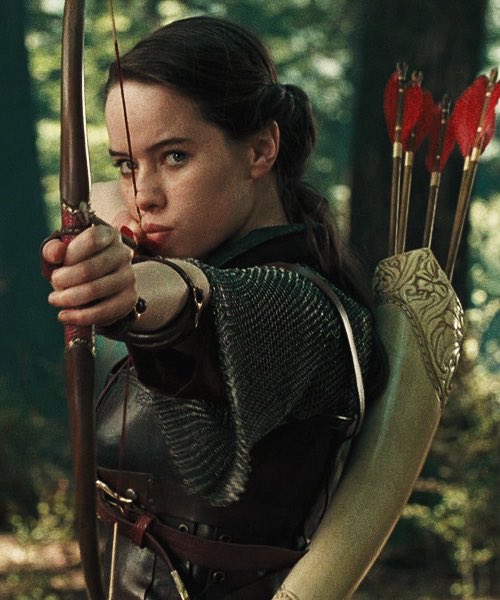 MegRilley's tweet photo. Susan walked so Katniss could run https://t.co/FNbhtd0Ewg