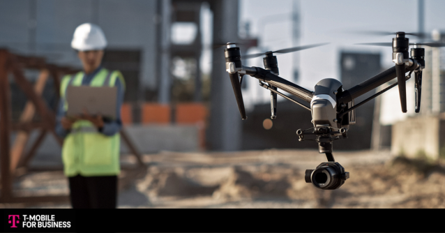 danieldtmobile's tweet photo. For #VR to become common on a jobsite, network latency has to be super low. Ultra-reliable, low-latency communications of #5G will get us there. Read about #URLLC at #5GHQ: https://t.co/VrREEEwAZU https://t.co/pJAFRcX8Fn