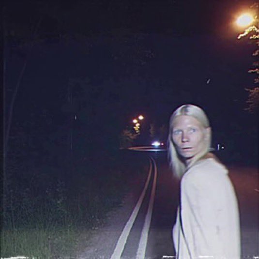 nocontextmemes's tweet image. Gwenyth Paltrow dash cam sightings