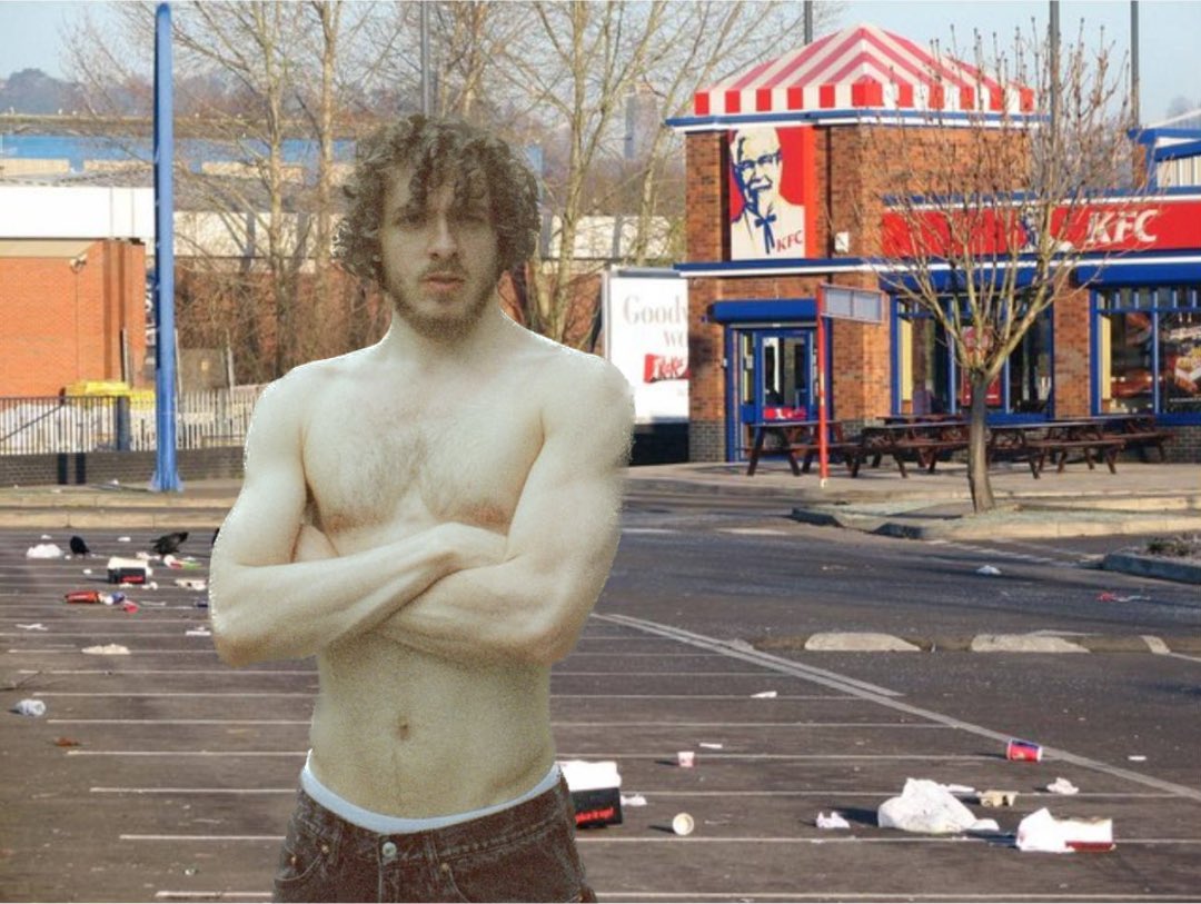 slvppy's tweet photo. when they run out of breasts and thighs at kfc https://t.co/S6eYebhSej