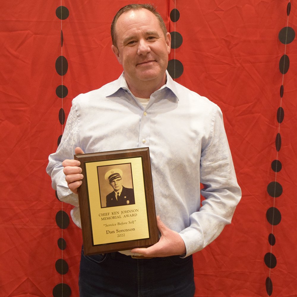 Congratulations to our Firefighter of the Year, Dan Sorenson. Dan was presented the Kenny Johnson Award, named for our first fire chief. 
"Dan Sorenson is the type of person that you want as a leader," said Fire Chief John Vance.
Read Dan's story at bit.ly/3NjVdIZ