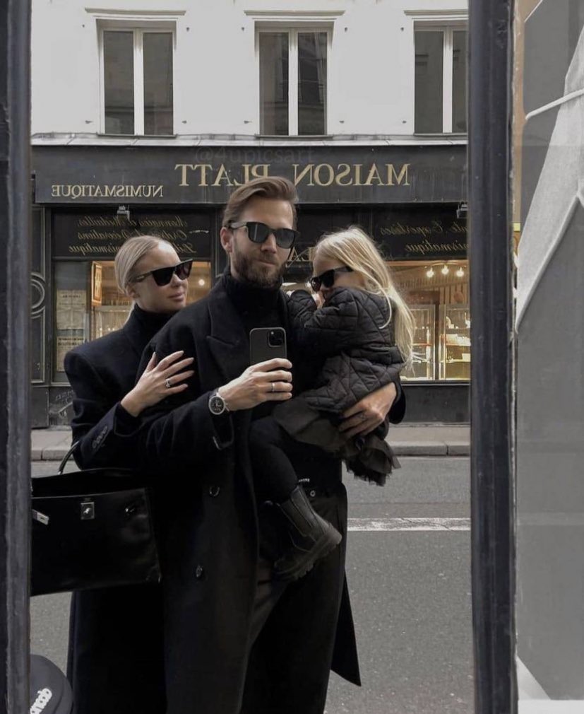 ilerde su ani gormek icin yasiyorum