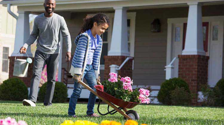 SFAgentJackieD's tweet image. Hey, Michiganders! Is your yard in tip-top shape? Whether you&apos;re pruning shrubs or mowing the lawn, it&apos;s important to keep safety in mind as you work. #MichiganSpring #YardCleanup statefarm.com/simple-insight…