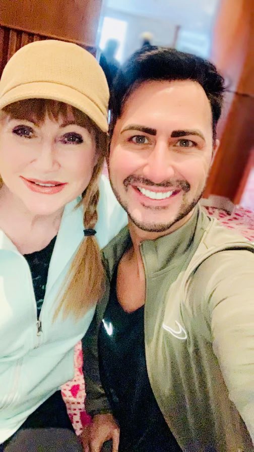 Hello there my dear hearts,having a lovely lunch in Belfast with my
Fab friend
Daniel May,
Then he kindly drove me to the Airport for travel to sunny Blackpool.
Love luck and laughter X