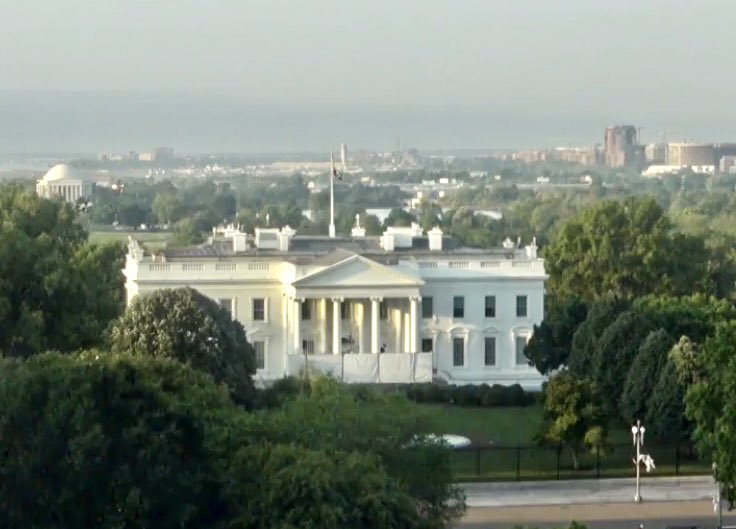 AgentSaner's tweet photo. I couldn’t sleep, took this 1st screen shot of the WH at 4:am pst, then I just checked again 9:am pst and the mystery screen is now gone! What’s your thought on what’s happening? @CBKNEWS121 https://t.co/FZLWhaDhgZ