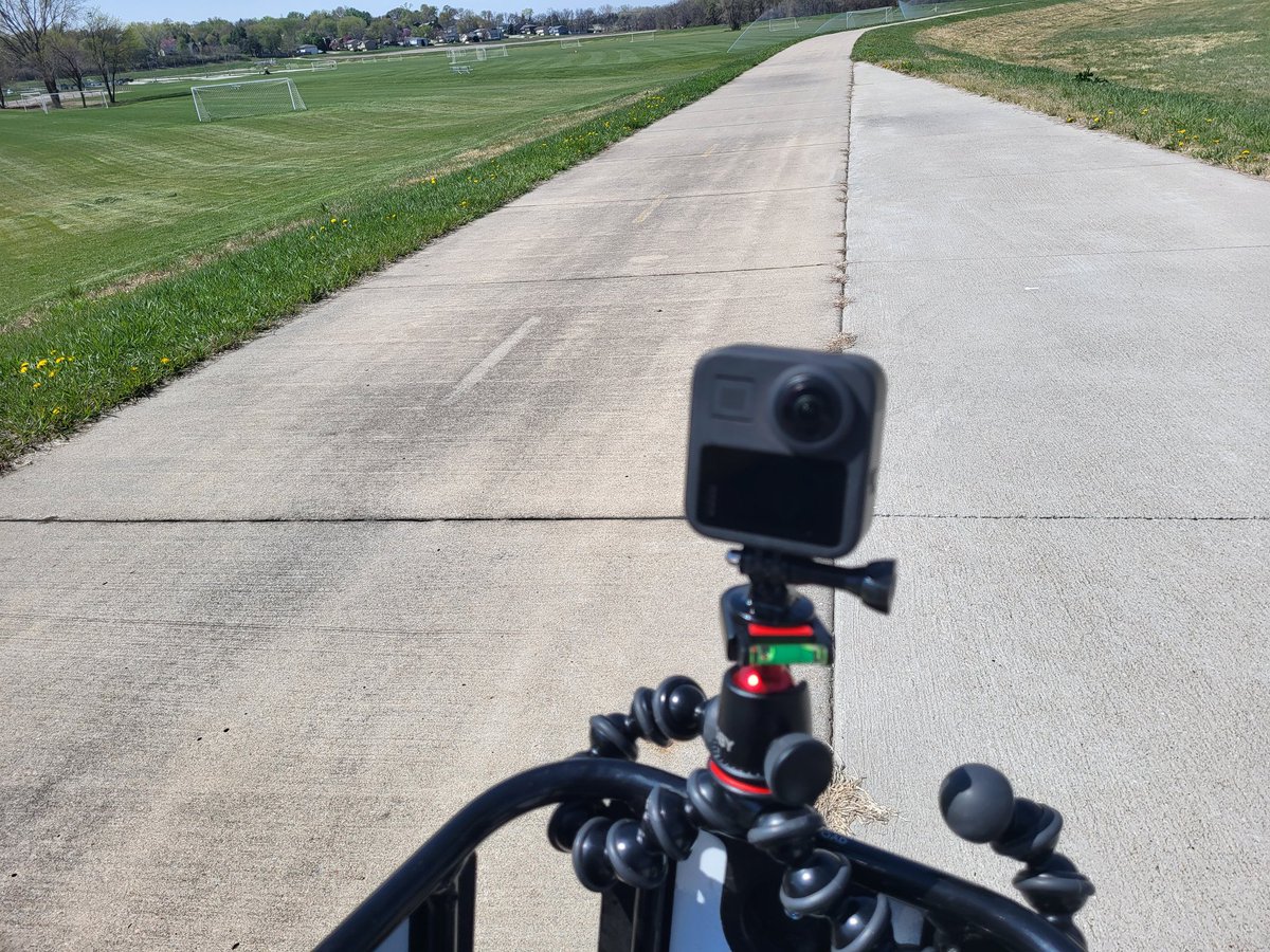 mikelsevere's tweet photo. At work doing a story on the @HeartlandBcycle Bike Share stops in the @CityofPapillion ! 1st Street plaza, Papillion Landing, Walnut Creek and Prairie Queen. @TrentonAlbers #ExplorePapillion https://t.co/kMjDCQY5FD