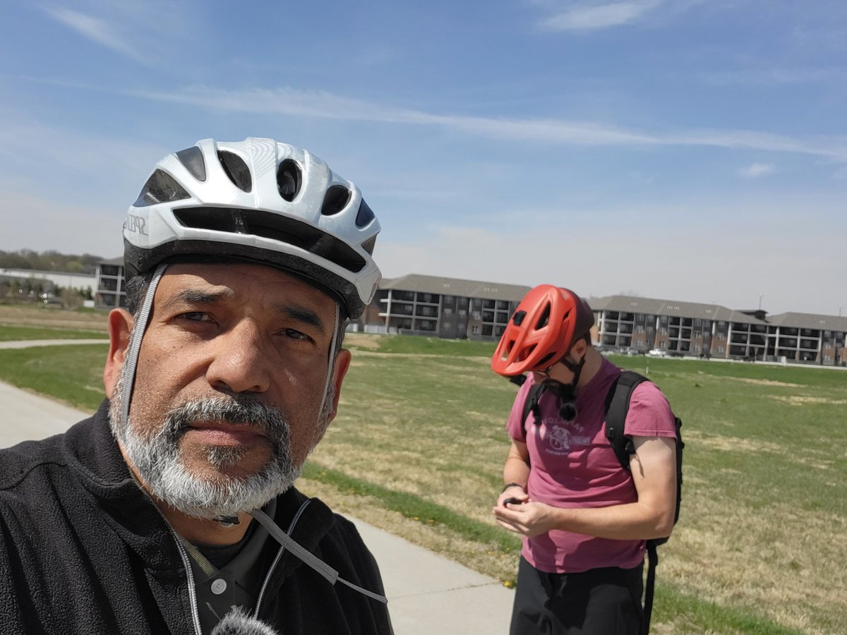 mikelsevere's tweet photo. At work doing a story on the @HeartlandBcycle Bike Share stops in the @CityofPapillion ! 1st Street plaza, Papillion Landing, Walnut Creek and Prairie Queen. @TrentonAlbers #ExplorePapillion https://t.co/kMjDCQY5FD