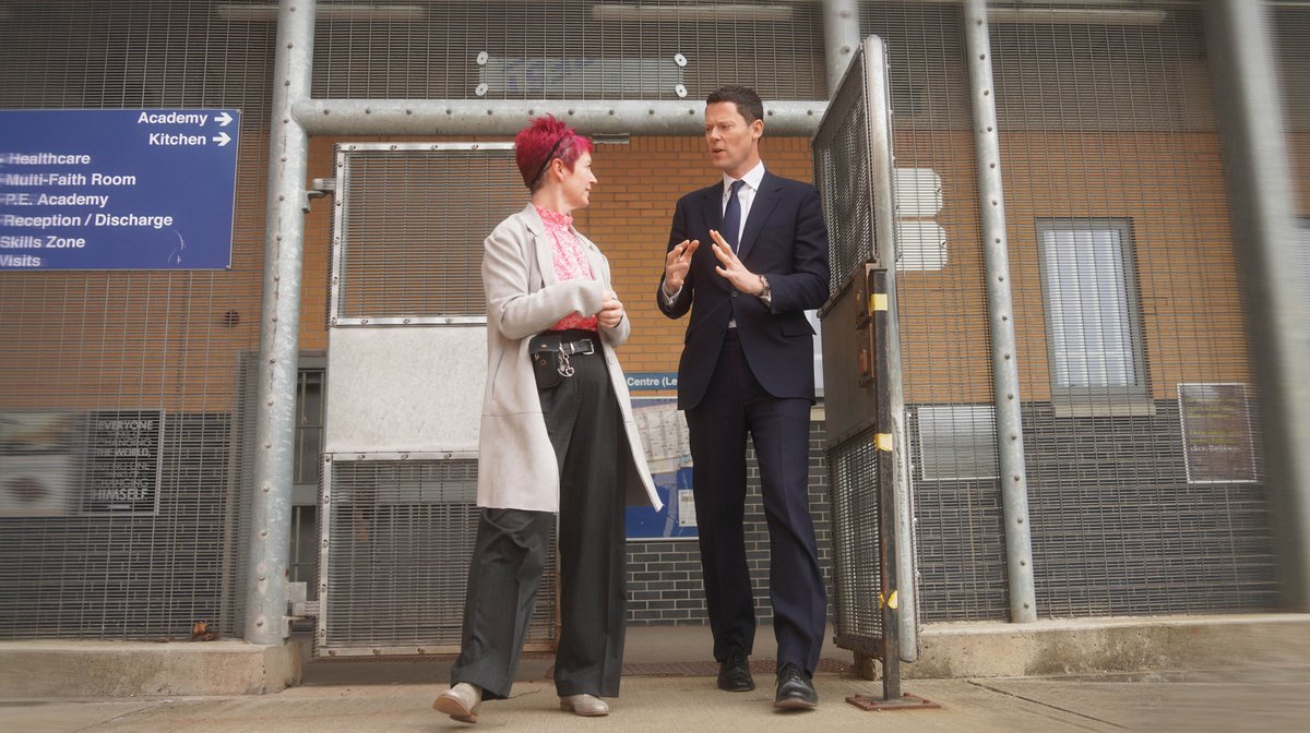 First official visit ✅ Lord Chancellor @AlexChalkChelt visited @HMPIsis today to meet the dedicated staff working tirelessly to give prisoners a fresh start, cut crime and keep our streets safe.