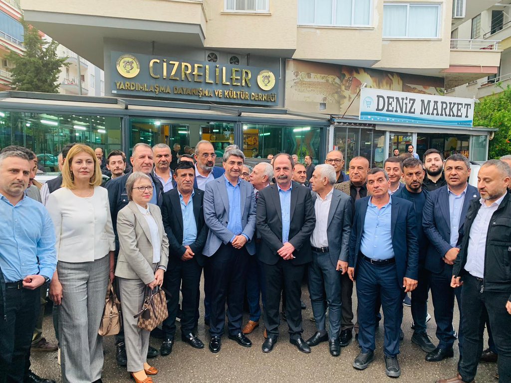 nusirewanelci's tweet photo. Mersin Cizreliler Derneğinde hemşehrilerimizle ve partililerimizle buluştuk. Sayın Kemal Kılıçdaroğlu ve millet ittifakına oy ve destek istedik. Yoğun ilgilerinden dolayı teşekkür ediyorum. @herkesicinCHP @kilicdarogluk @CHPmersinilbsk #Sanasöz Mersin hakkını alacak… https://t.co/QLiinx9a4l