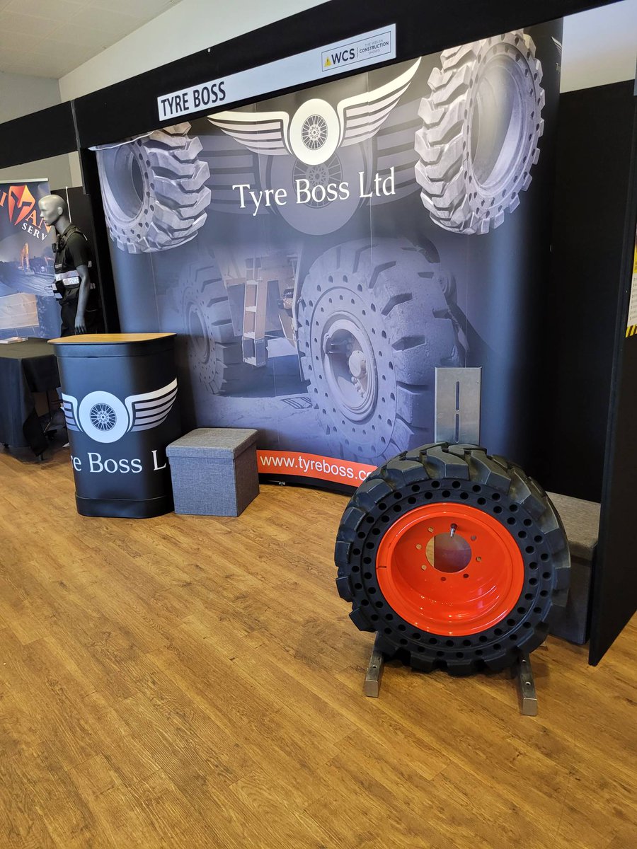TyreBossLtd's tweet image. Thanks to @T_W_C_S for fitting us in last minute. 
Great show
#twcs