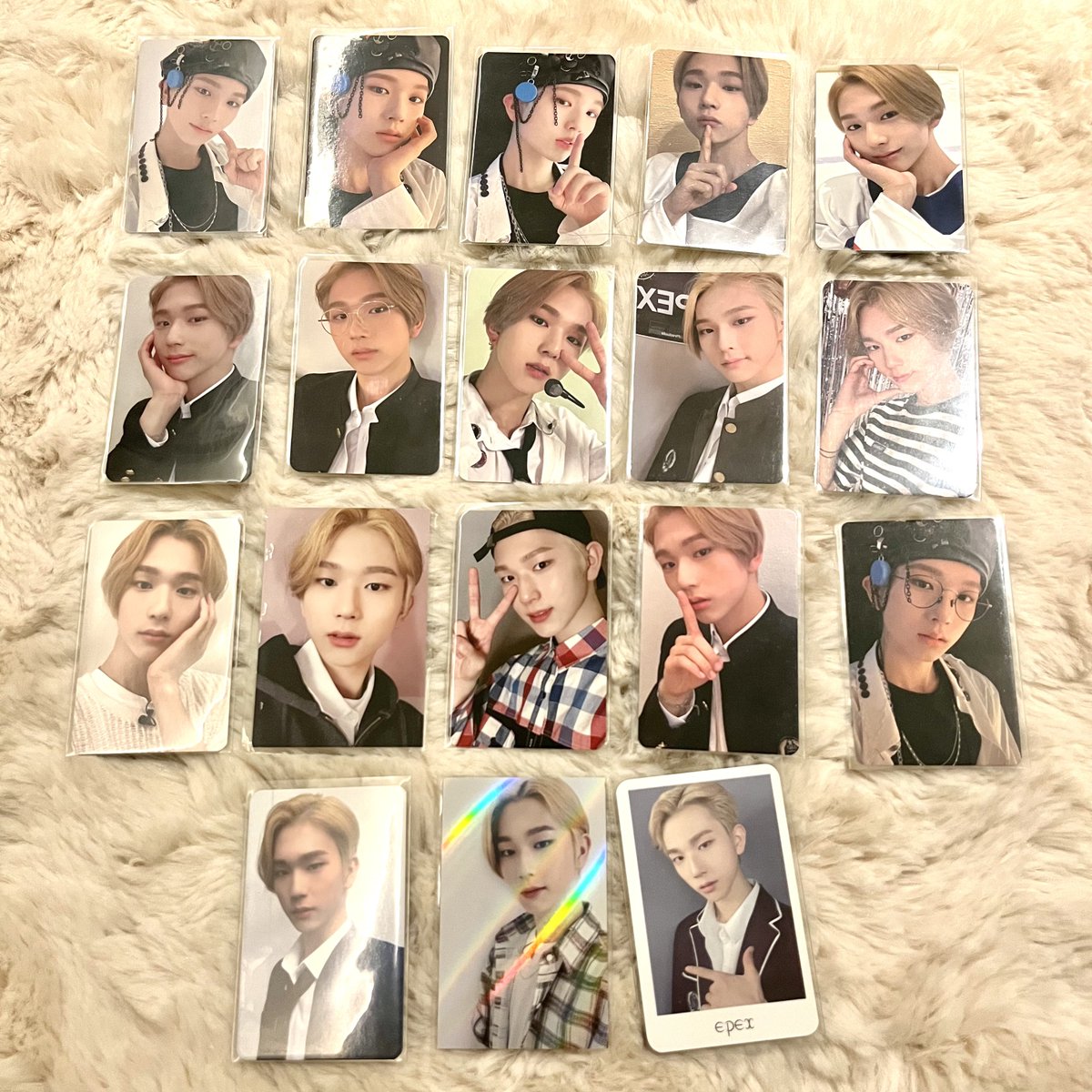 kmdongi's tweet photo. wts sell baekseung photocard pc 
- ww shipping ✅ wise only 

이펙스 백승 김현우 포카 양도합니다
wise만 받아요
가격 시세 맞춰서 디엠주세요  
일괄우대 
하자예민 하신분❌ https://t.co/63sBHZGa6m