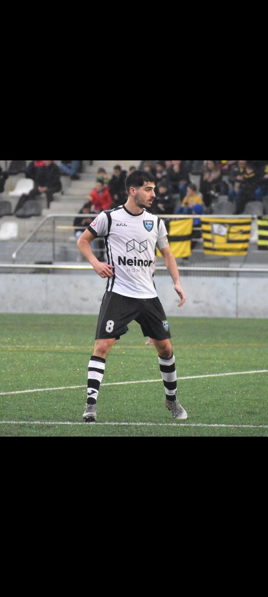 Frantxi10's tweet photo. Tras 4 temporadas en @UrdulizKT toca despedirme, agradecer a todas las personas que me han acompañado en estos cuatro años y que han hecho que todo parezca fácil, estoy convencido de que seguireis cumpliendo objetivos.Con ganas e ilusión de seguir haciendo lo que más me gusta ⚽ https://t.co/Iwg5wFRLRm