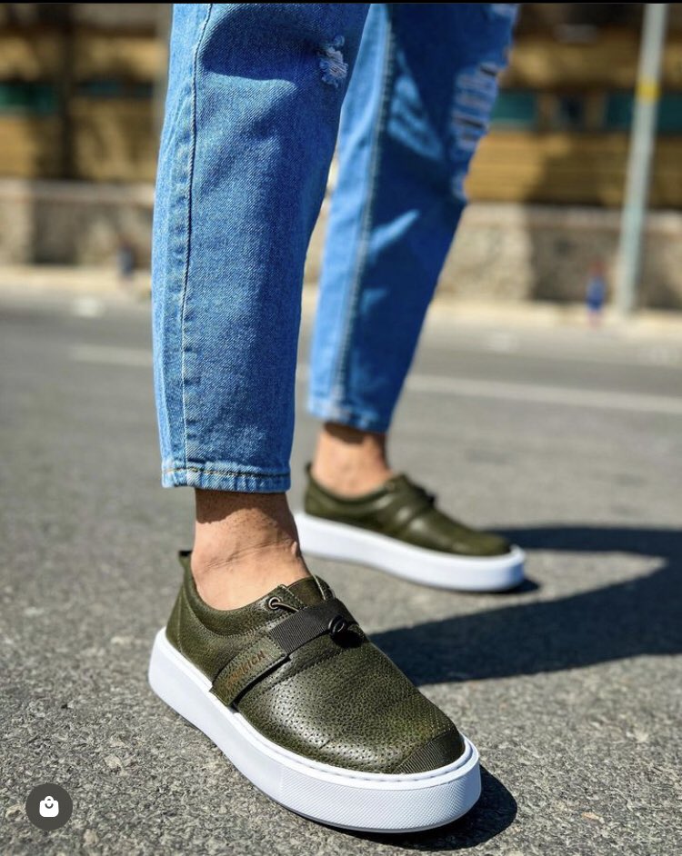 ChekichNG's tweet photo. Shop quality CHEKICH fashion shoes at reasonable prices all sizes and colors are available @ChekichNG
FREE DELIVERY π Nationwide
πvisit: www. https://t.co/YCK6b5vkNv
#Chekichng #Footwear #Fashion #menswear #menshoes #stylefashion #shoestyle #lekki #nigeria #nationwide https://t.co/gqL1JyfCPz
