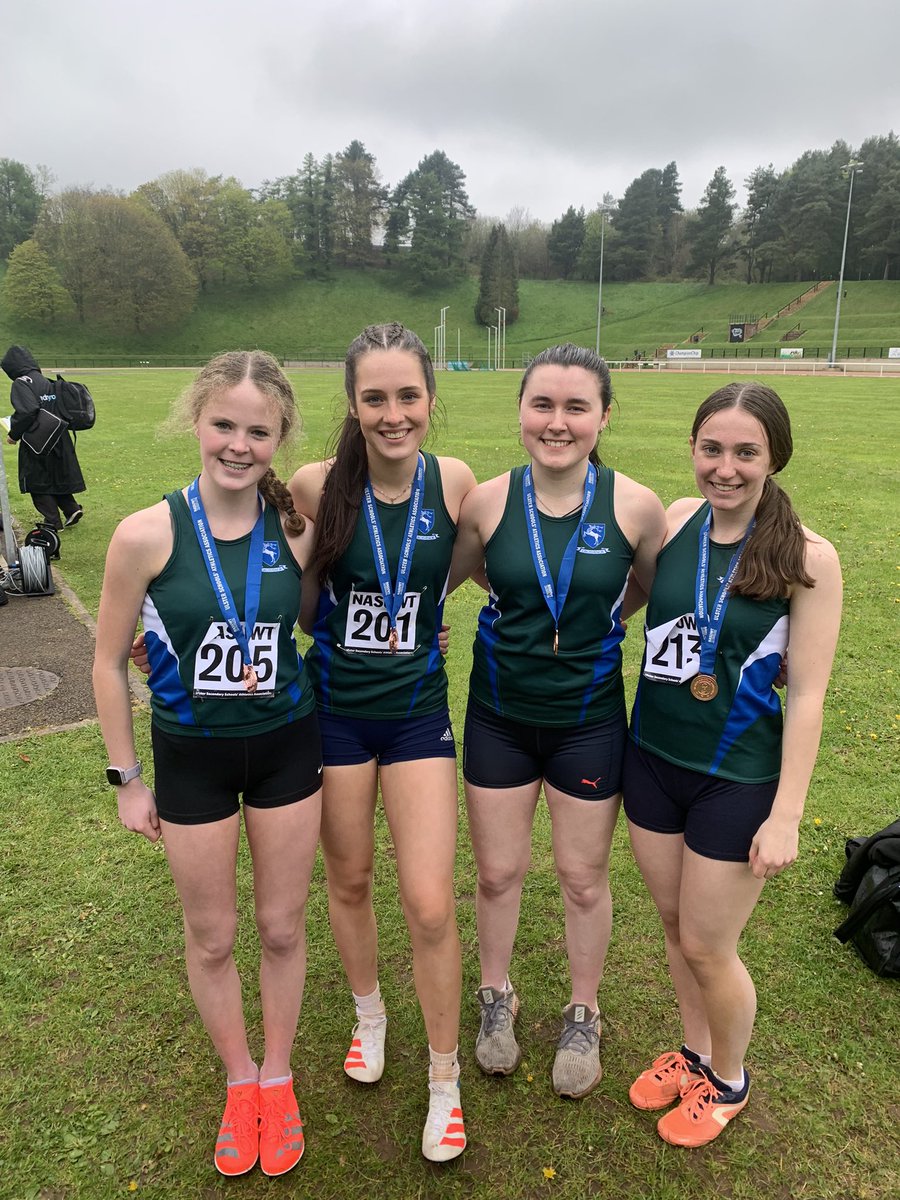 Two more relay medals! 

Senior Boys 4x400m take GOLD 🥇
Thomas McAleer, Josh Ness, Karl Martin &amp; Finn Cross

Senior Girls 4x300m take Bronze 🥉
Erin Cross, Mia Ferguson, Amelee McCullough &amp; Ellie Burgess