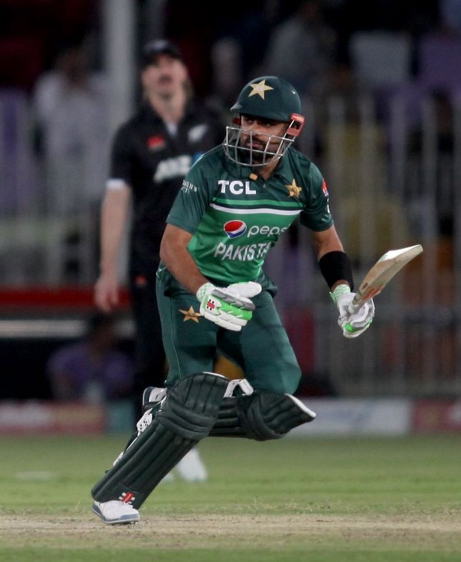 World No. 1 ODI batter <a href="/babarazam258/">Babar Azam</a> has completed 1️⃣2️⃣,0️⃣0️⃣0️⃣ international runs 👏

#PAKvNZ | #CricketMubarak