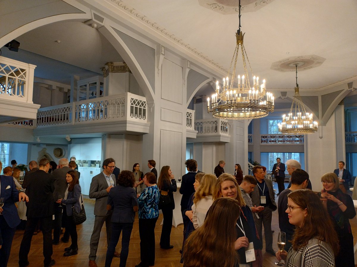 esil_sedi's tweet photo. It was an intense first day of #ESILRF2023 with many inspiring talks and brilliant debates. 👏🏻💡

Thank you to everyone for your participation and to the amazing local organisers at @unitartu for hosting us, we look forward to seeing you all again tomorrow! 🥂🎉🔜 https://t.co/wIQ2ivfiwu