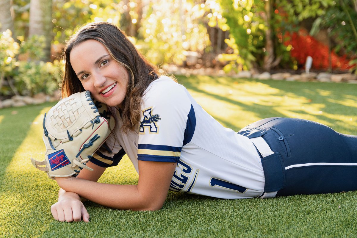 Softball_AHN's tweet photo. Cannot wait to celebrate @vivchiellini on her senior night!! This kid has meant so much to our softball family over the last 7 yrs! She has accomplished so much &amp; we want to thank her &amp; her family for all they have done for our program!

@HolyNamesAD @Chris_Sev_ @AudraChiellini https://t.co/OmRSfPn3K6