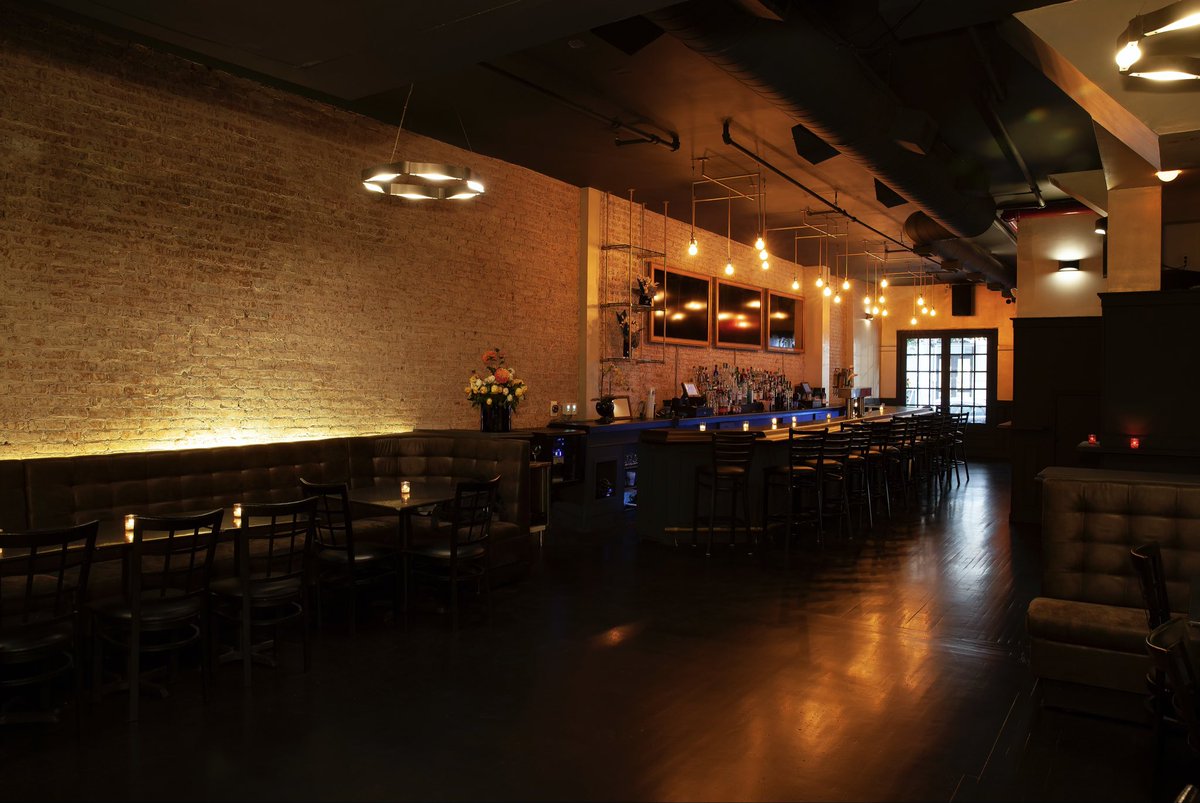 Sreezy3000's tweet image. Hosting 200+ Fintech founders, builders, designers, and product people at this cozy venue tonight

Plus we have an open bar (shoutout to our sponsors!)

We are completely sold out but comment or DM me and I can move you off the waitlist if you show up early 💸

#NYFinTechWeek