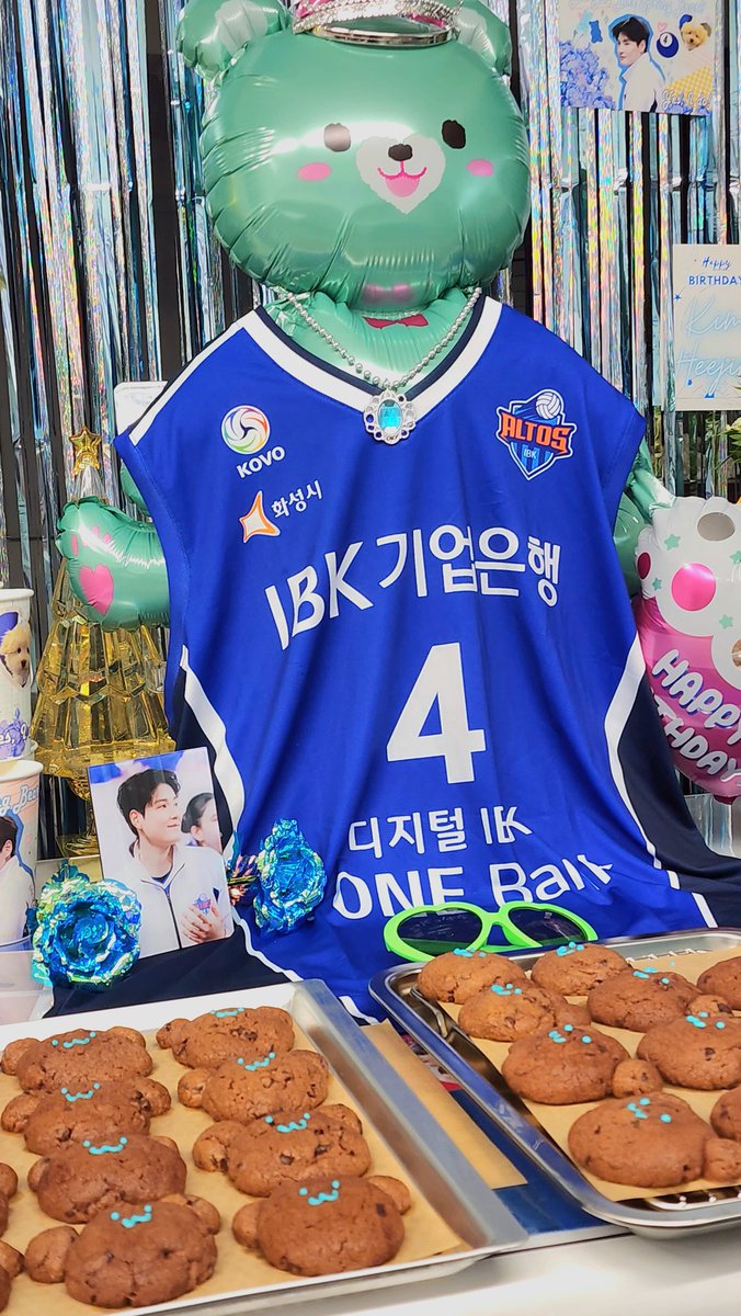 💙꾸밈 끝내고 퇴근합니다
처음 준비해봐서 걱정이 많지만 이쁘게 봐주시면 감사하겠습니다💙
🫶4.28-4.30🫶