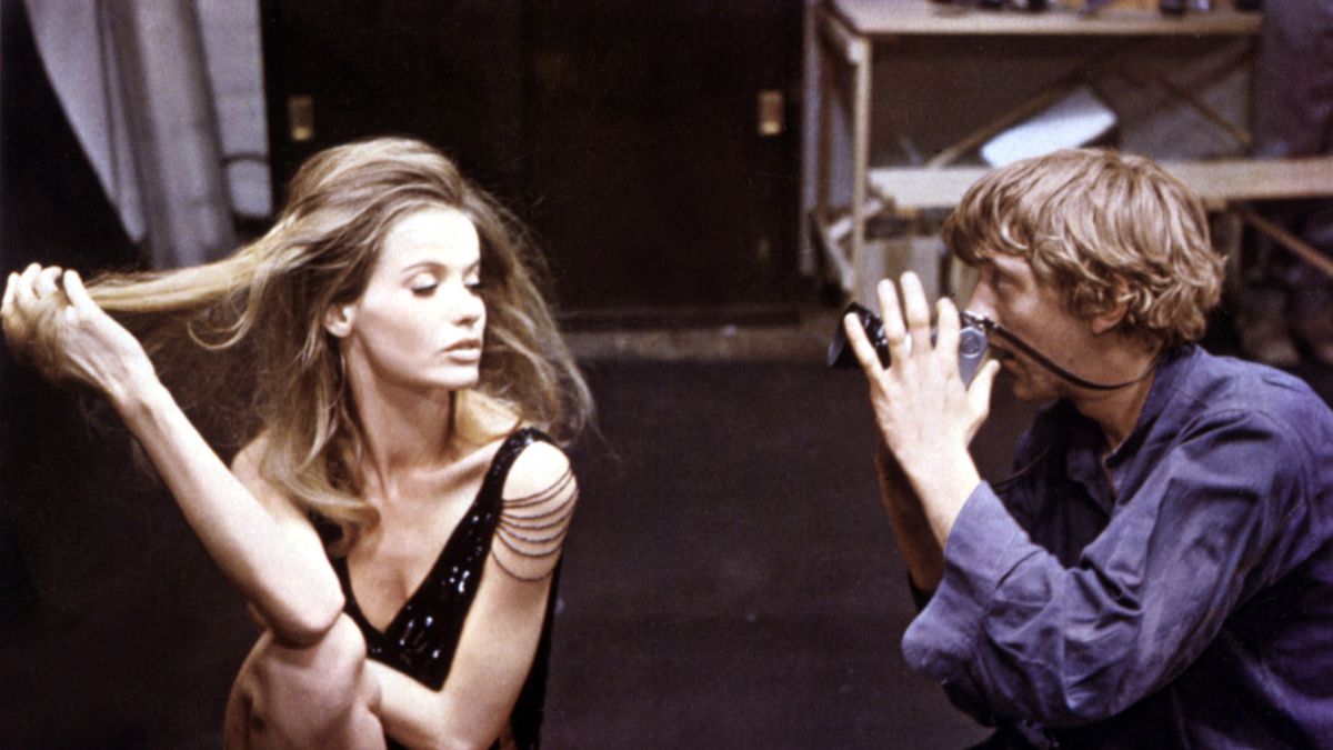 nagual6's tweet photo. - Non ne posso più di Londra questa settimana
- Perché?
- Perché non fa nulla per me…
Blow-up di Michelangelo Antonioni
@ifilmdavedere https://t.co/pwH8tNXScQ