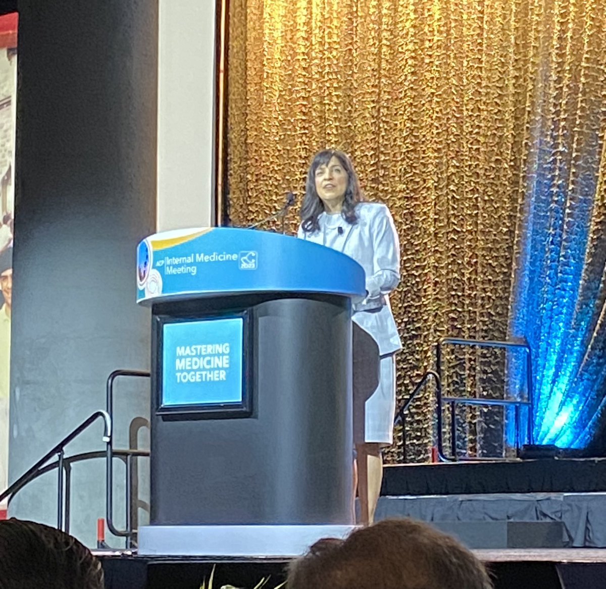 “We are doctors for the world, and the world needs us to speak up right now”

<a href="/FutureDocs/">Vinny Arora MD MAPP</a> delivered a POWERFUL Keynote Address at <a href="/ACPIMPhysicians/">ACP</a> #IM2023 

She made it clear there is no opting out with her inspiring call to action!
