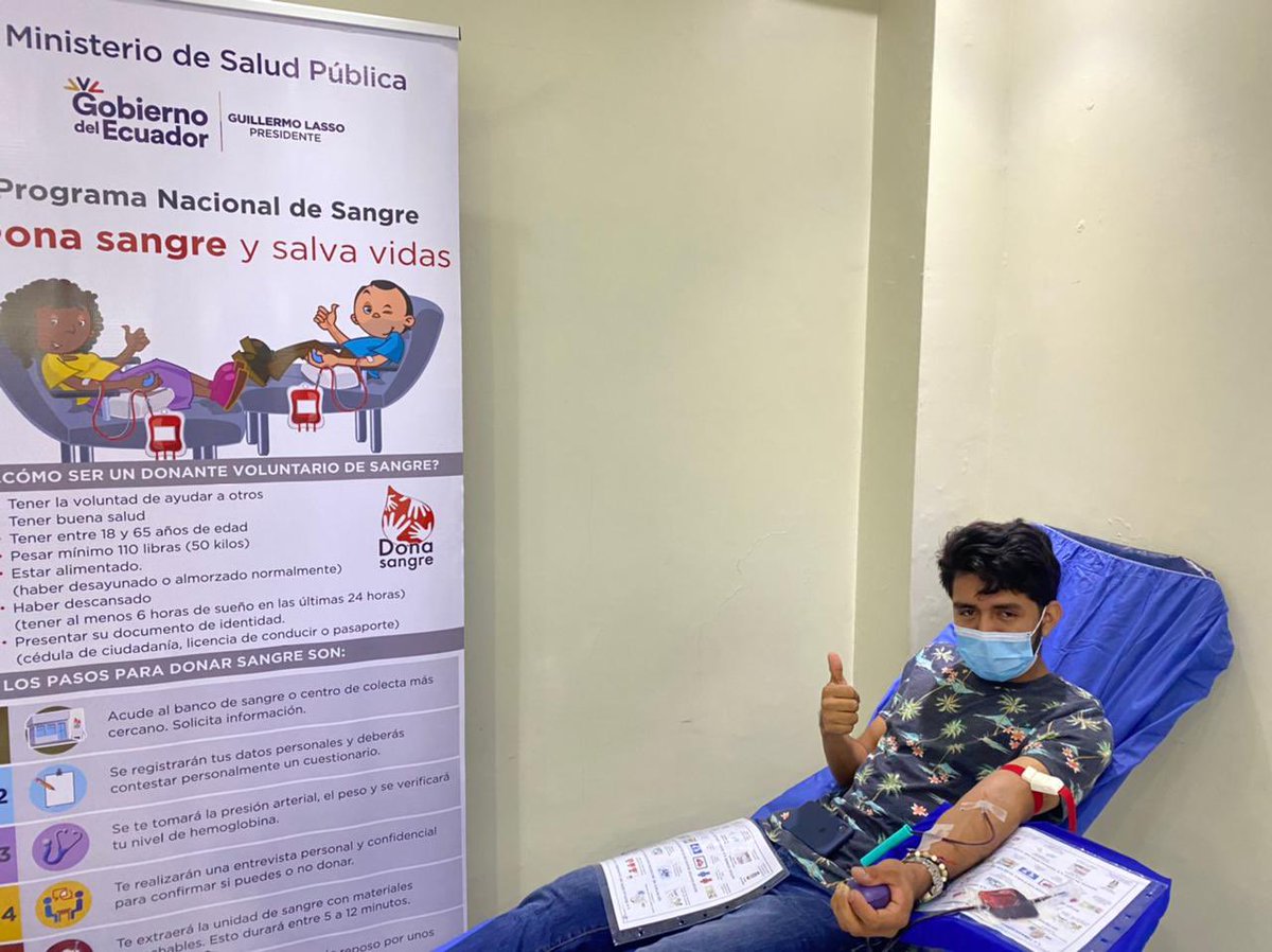 Salud_Guayas's tweet photo. #CruzadaPorLaSalud| Hoy nuestro Hospital del Día #MarianaDeJesús 🏥 de @Salud_Ec realiza la colecta de #DonaciónDeSangre🩸este acto altruista y solidario ayudará a salvar vidas y a mejorar la salud de las personas.

¡La Sangre nos conecta a todos! https://t.co/HkGxGCEJep