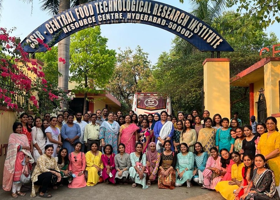 WManipal's tweet photo. As a part of experiential learning, students of https://t.co/J6e4D6NMd1. Dietetics and Applied Nutrition visited various places in Hyderabad.
@ThiruChef @mahe_manipal @itchotels @ITCCorpCom
#fieldtrip #mscdan #wgsha #MAHE #Manipal #dietetics #nutrition #Msc #PG #Education https://t.co/QSI6OSJJEY
