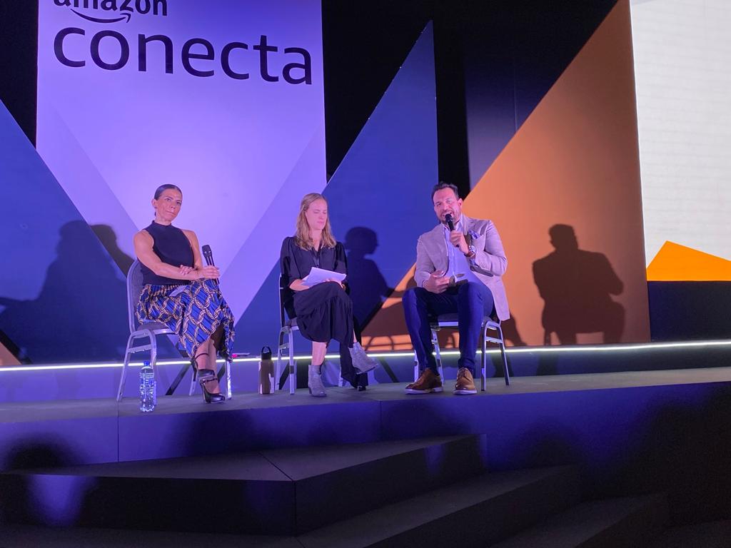 RojasAvilaLuis's tweet image. Muchas gracias a @amazonmex por la invitación para participar en su evento #AmazonConecta, en donde platicamos de los programas y apoyos que tenemos en #Guanajuato desde @COFOCE  para fomentar la #internacionalización y #digitalización de las MiPymes.