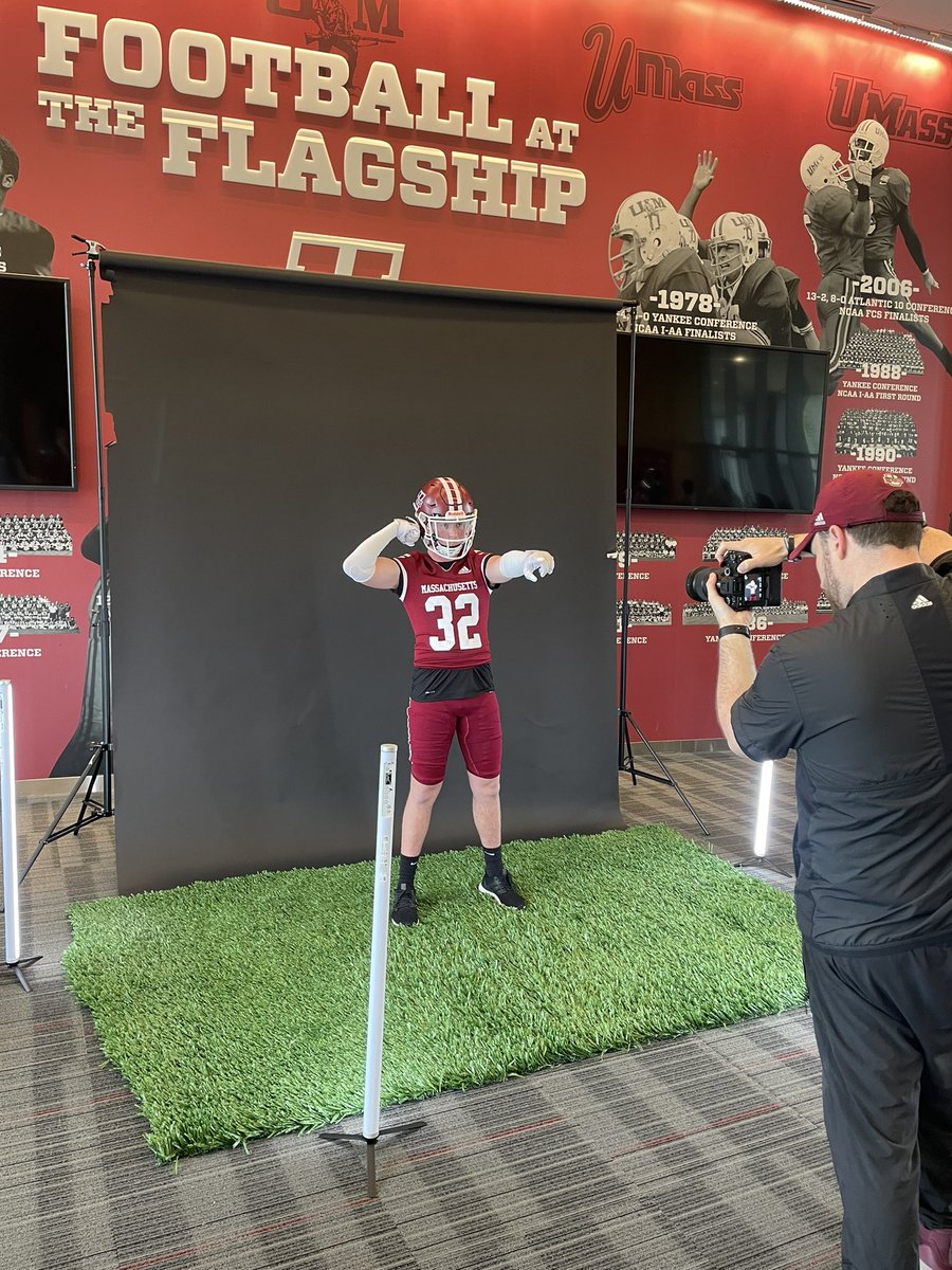 Tucker Lloyd tweet media