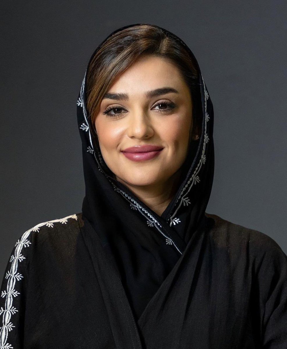 Sidrapublishing's tweet photo. تتقدم أُسْرة عمل منشورات سدرة
بالتهنئة القلبية لرئيس مجلس إدارتها 
الأستاذة /فاطمة الخطيب 
لفوزها بعضوية مجلس إدارة جمعية الناشرين الإماراتيين في دورته الثامنة (2023 - 2025)
متمنين لها التوفيق في تطوير قطاع النشر في
 الإمارات والارتقاء به إلى مستويات عالم��ة.
@Fatma_K https://t.co/YJQkVTgnq9