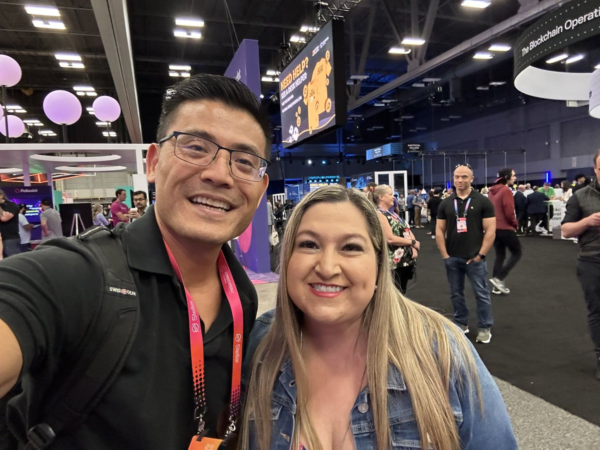Apleong's tweet photo. Great catching up with @CathyHackl at Consensus 2023! https://t.co/g7bu34BFdx