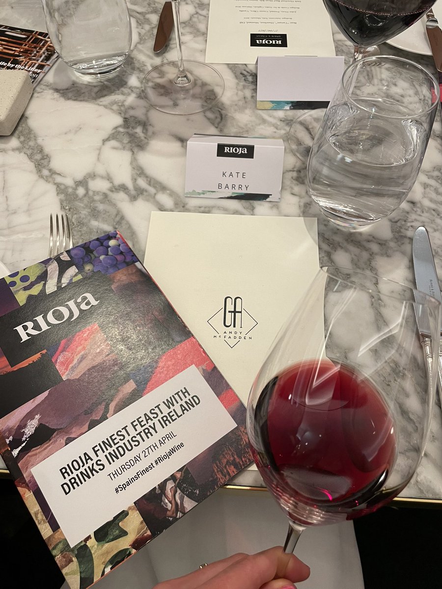 Thank You <a href="/DrinksInd_ie/">Drinks Industry IE</a> <a href="/RiojaWine/">Rioja Wine</a> for a fantastic ‚Finest Feast‘ <a href="/GloversAlley/">Glovers Alley</a> 
#spainsfinest #riojawine hosted by <a href="/smullenj/">Jean Smullen</a>