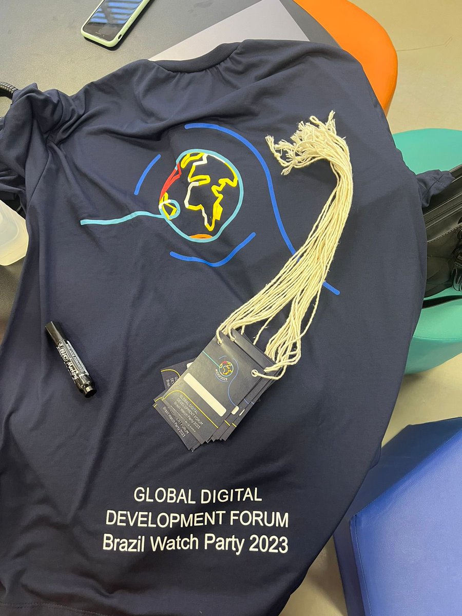 globalshapersrp's tweet image. What an amazing experience! We, at the Brazil watch party, are having a round table discussion on Female Representation in Digital Development! #GDDF2023 @TechChange